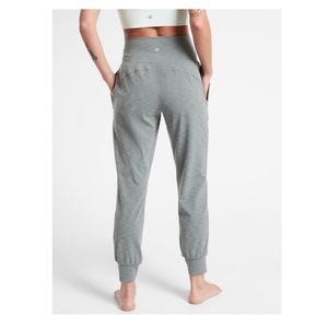 Large Gray Athleta Salutation Jogger